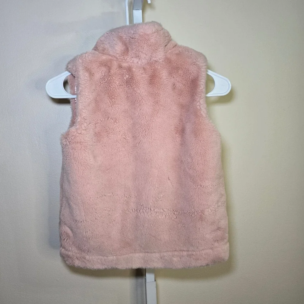 Urban Republic Girls Pink Faux Fur Vest Size Small 7/8 Full Zip Sleeveless